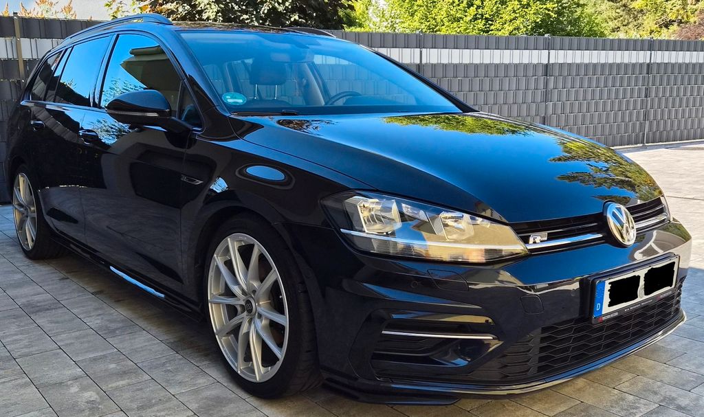 Image of Volkswagen Golf