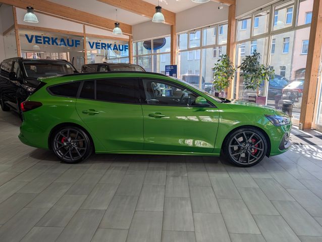 Ford Focus Turnier ST X