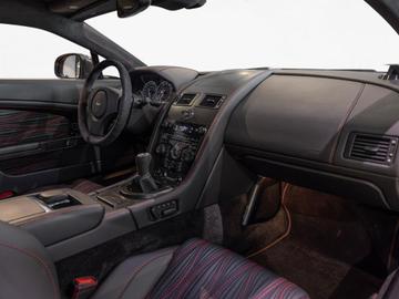 2013 Aston Martin V12 VANTAGE 缩略图 27