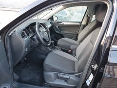 Fahrzeugabbildung Volkswagen Tiguan 2.0 TDI DSG 4M LED ACC eKLAPPE KAMERA