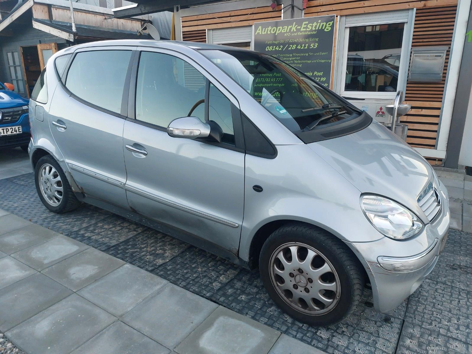 Mercedes-Benz A170 2004 — rear view