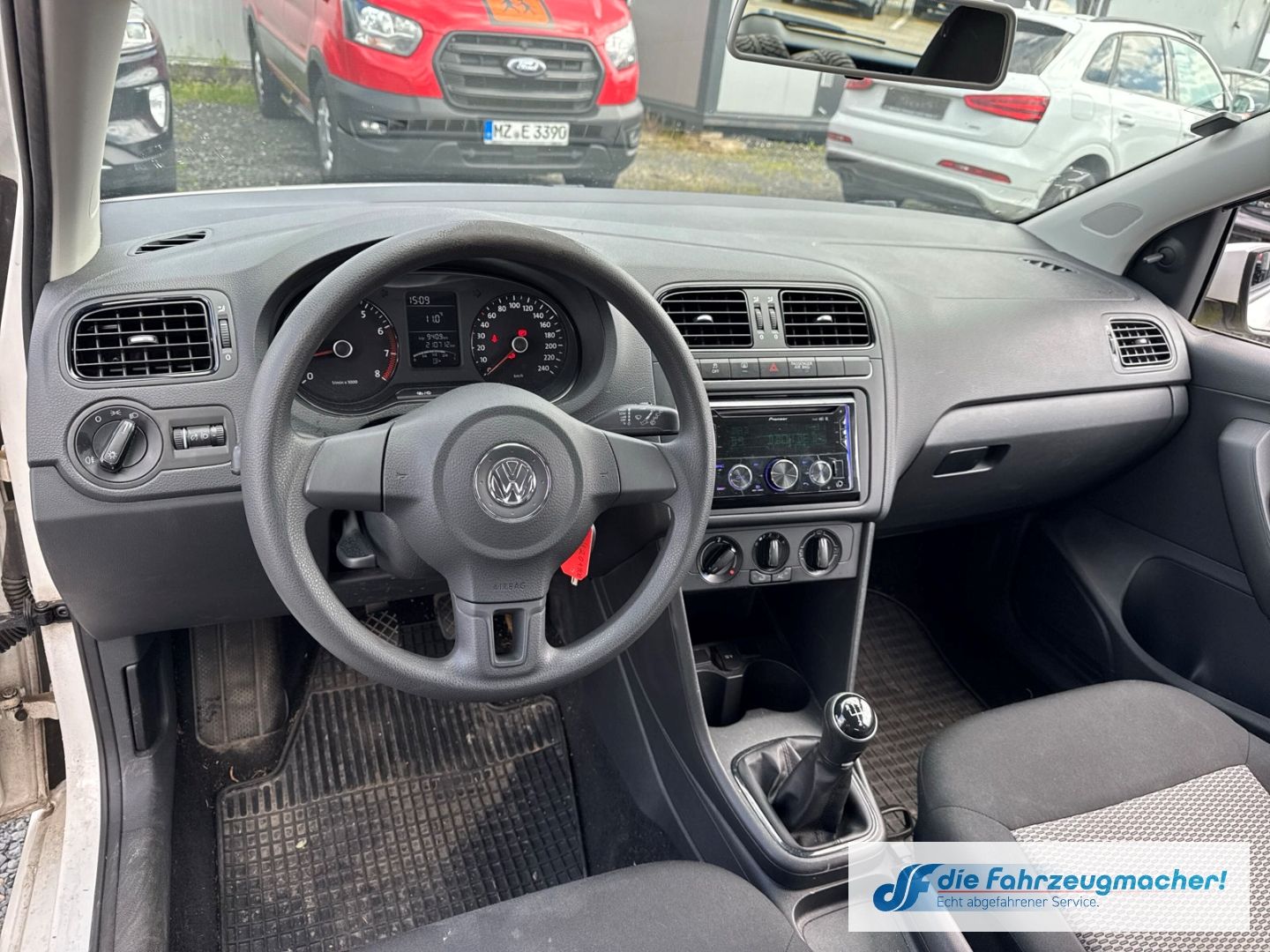 Fahrzeugabbildung Volkswagen Polo V Trendline Klimaautom Berganfahrass.*EXPOR