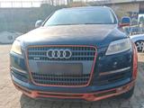 Audi q7 Benzin Automatik 136.000 km - Audi: Auto Km 0