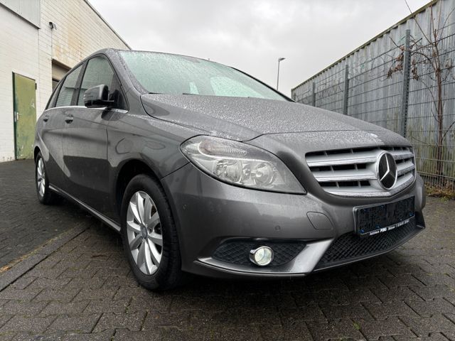 Mercedes-Benz B 180 B -Klasse B 180/Panorama/Park-Assistent/