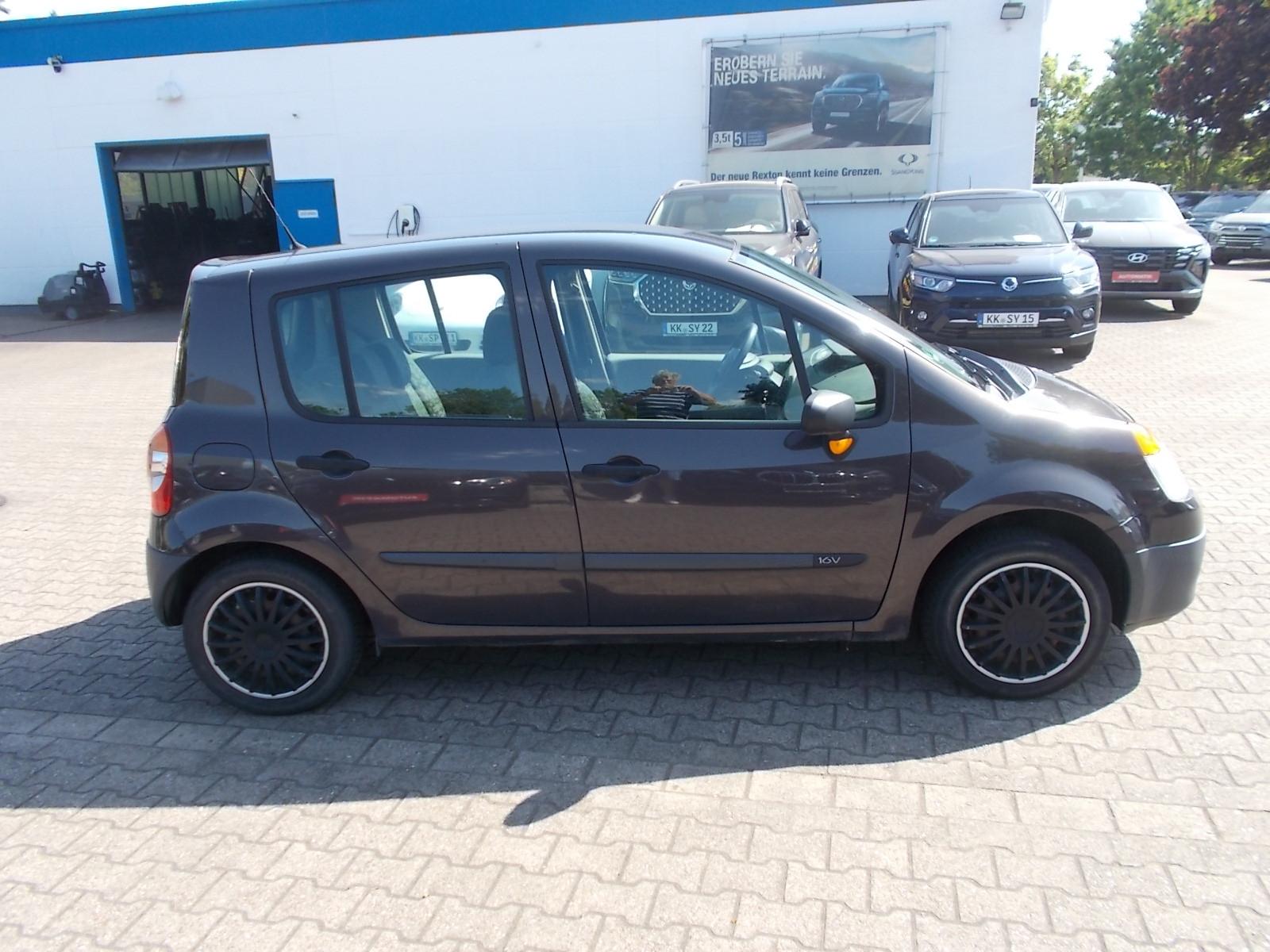 Renault Modus 2006 — engine 1.149 cm³, 75 HP (55kW)