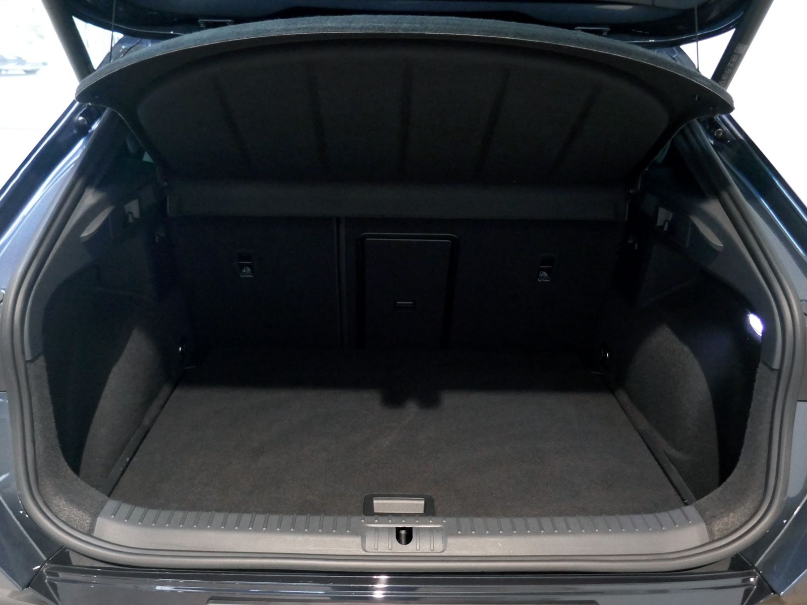 Fahrzeugabbildung CUPRA Formentor 2.0 TDI | LED AHK RFK ACC Navi App