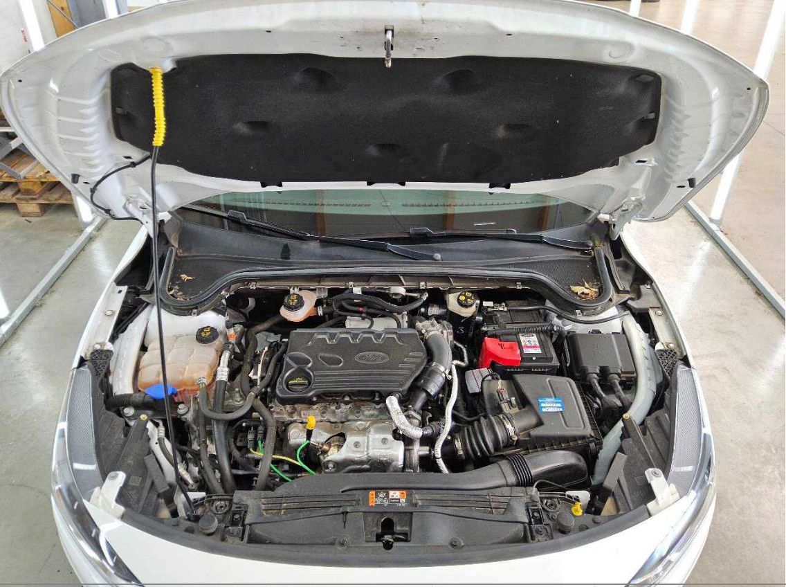 Fahrzeugabbildung Ford Focus Tur 1.5d AT8 C&C LED/ACC/NAVI/SHZ/AHK/8Fa