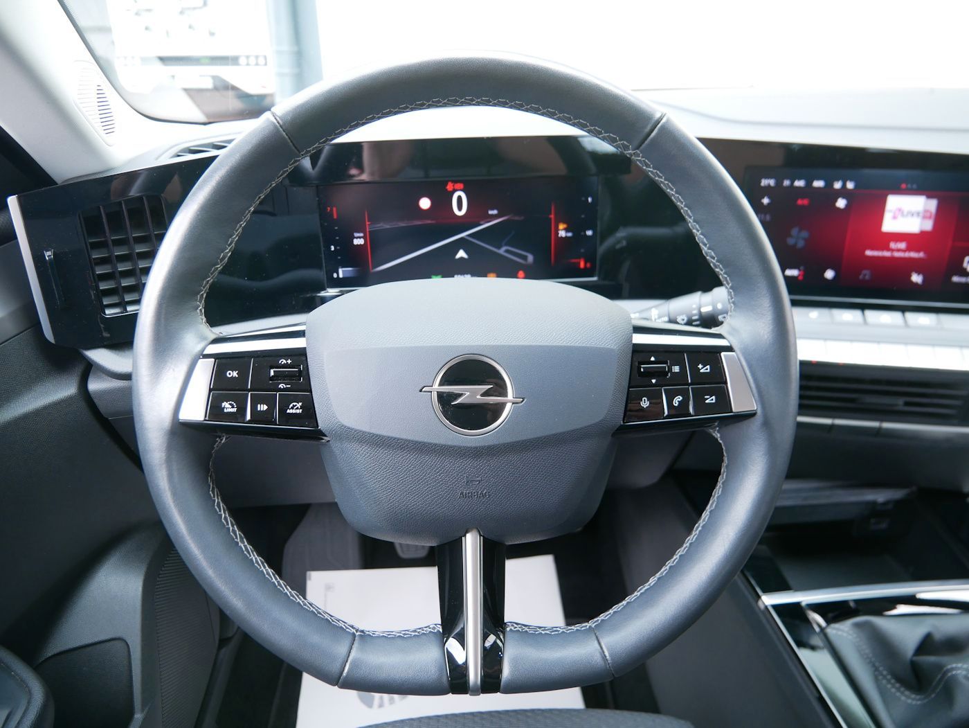 Fahrzeugabbildung Opel Astra -L 1.2 Enjoy Kamera SHZ+LHZ LED NAVI ALU