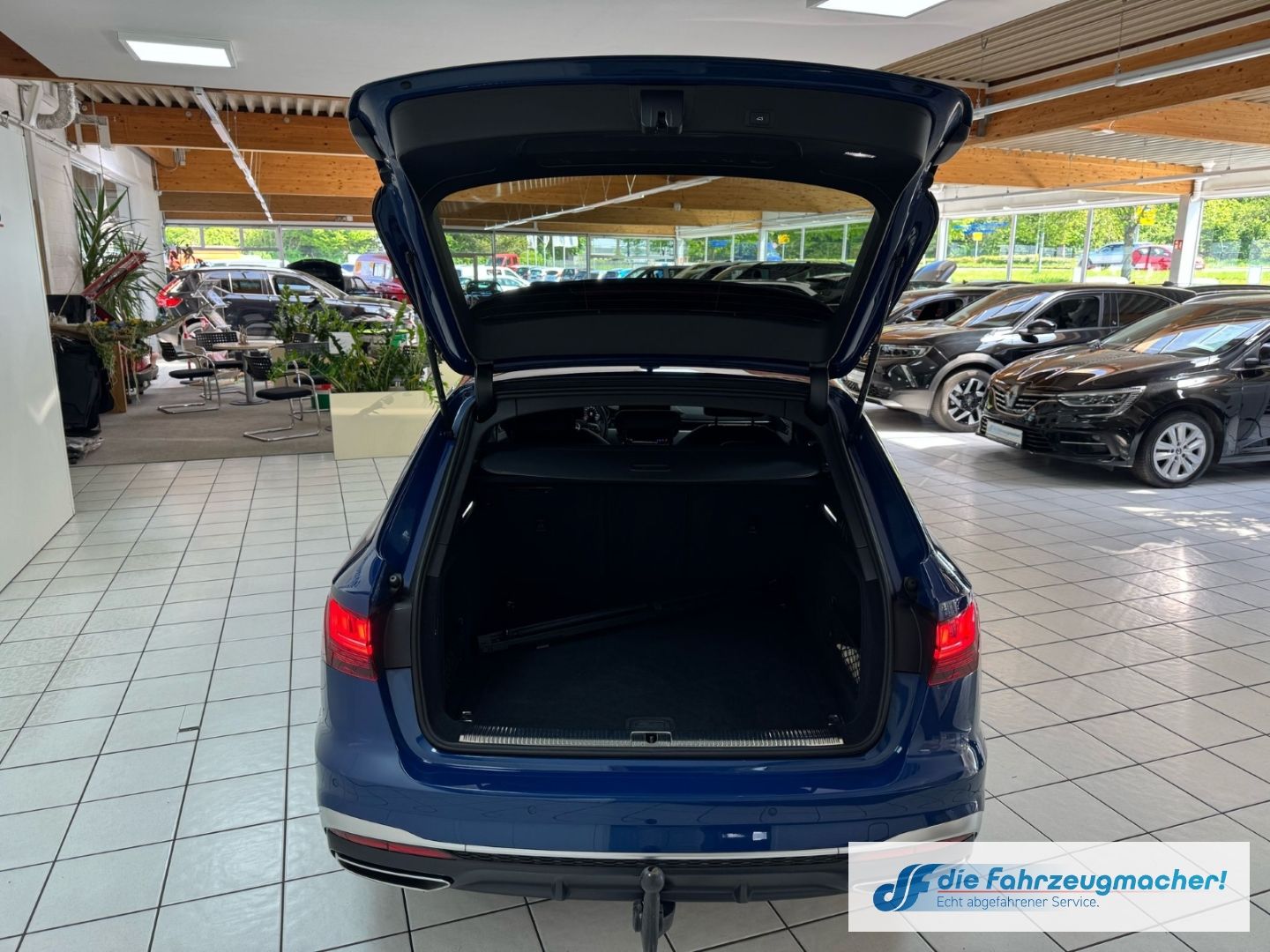 Fahrzeugabbildung Audi A4 Avant 35 TFSI S line 2.0 EU6d Sportpaket AHK-