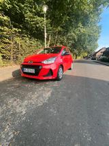 Hyundai i10 - Hyundai i10