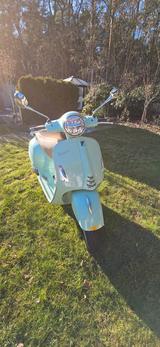 Vespa GTS 300 - VESPA 300