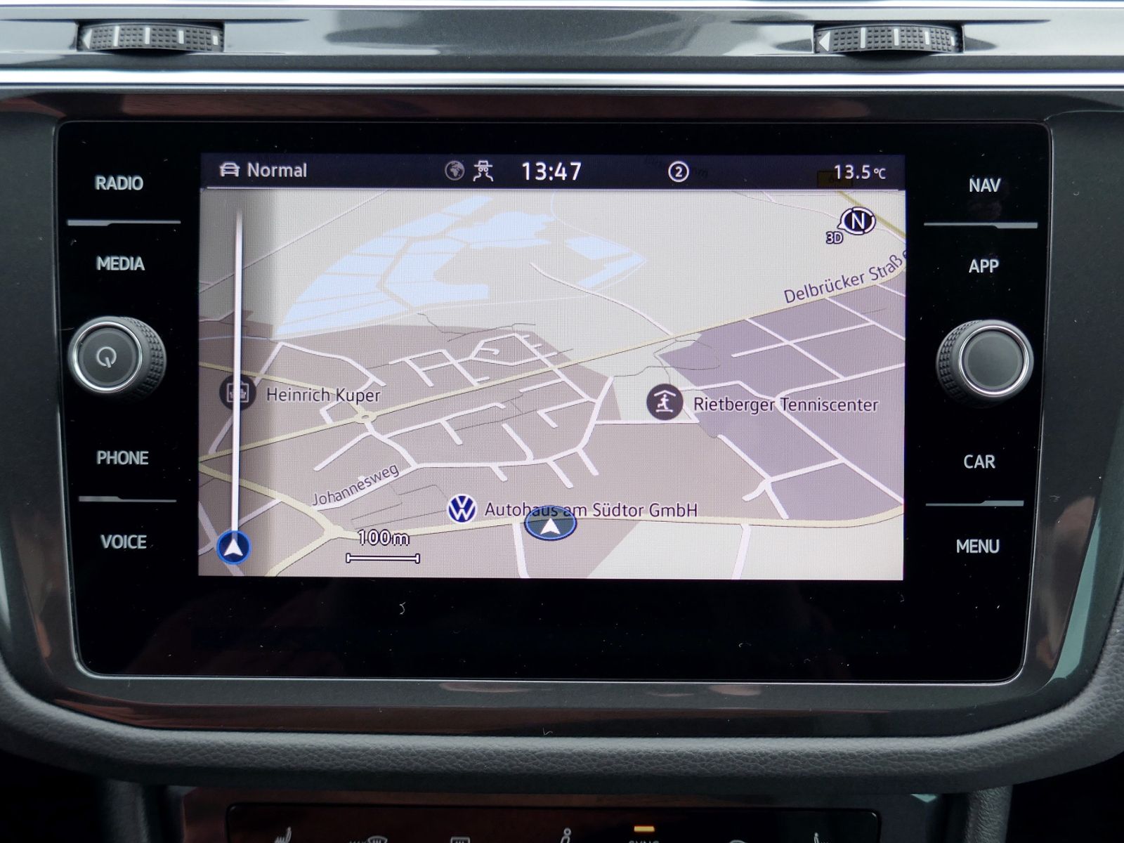 Fahrzeugabbildung Volkswagen Tiguan Move 1.5 TSI DSG | LED RFK ACC Navi