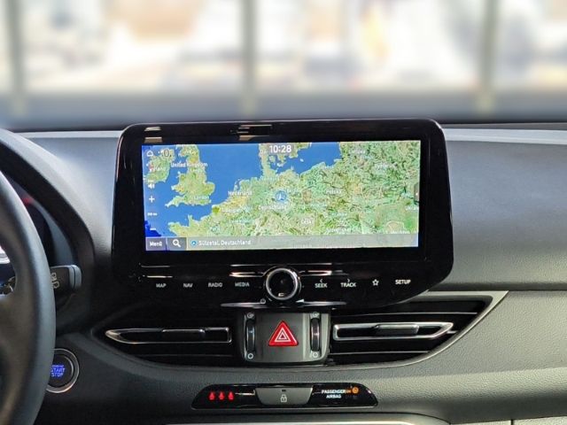 Fahrzeugabbildung Hyundai i30 FL Kombi MY25 1.5 T-GDI 140 PS DCT Advantage