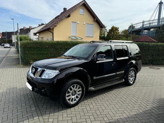 Nissan Pathfinder 3.0 V6 dCi Automatik 7...