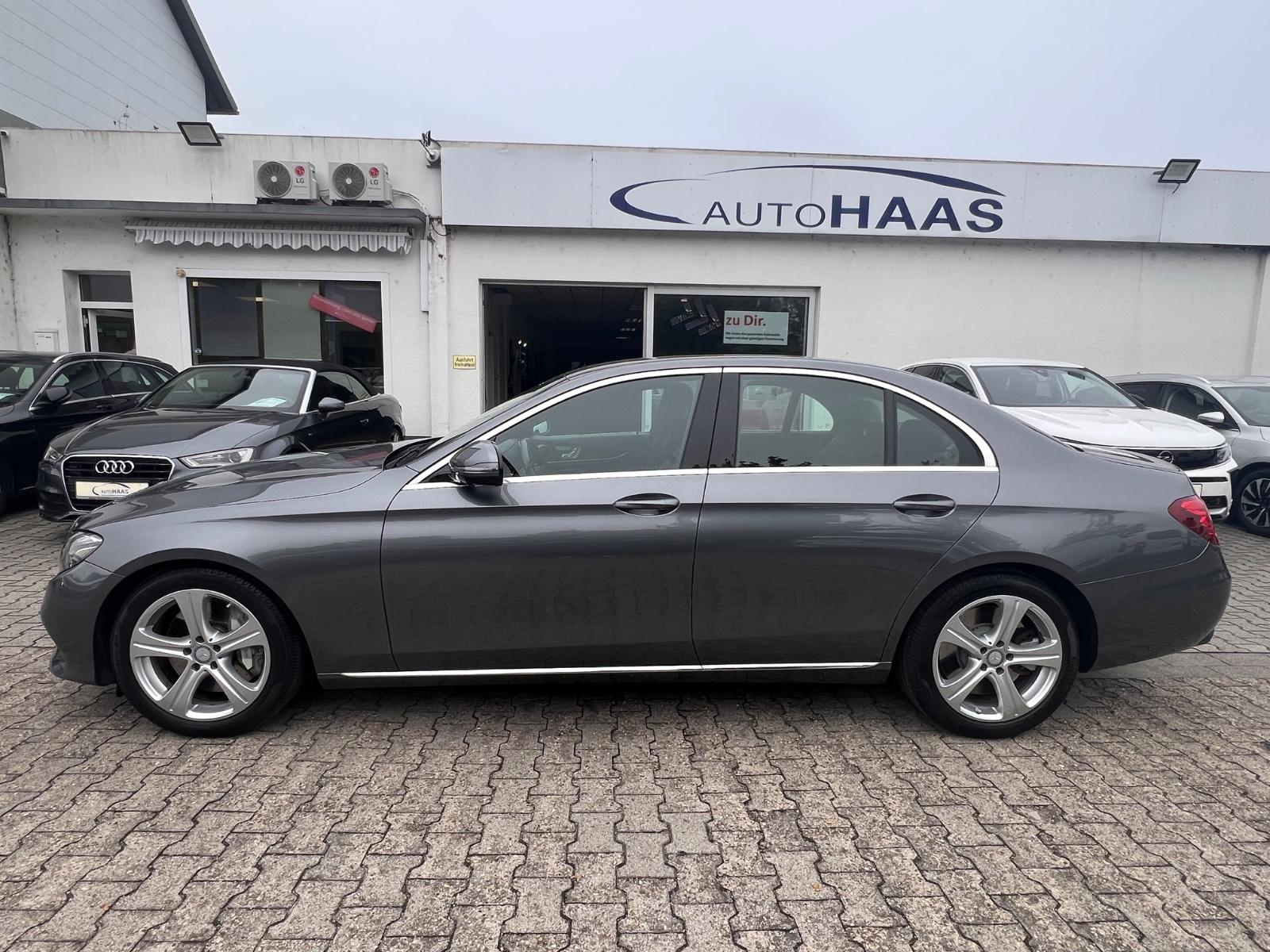 Mercedes-Benz E 400 4Matic*Multibeam LED *Leder*1.Hand*R-Cam*