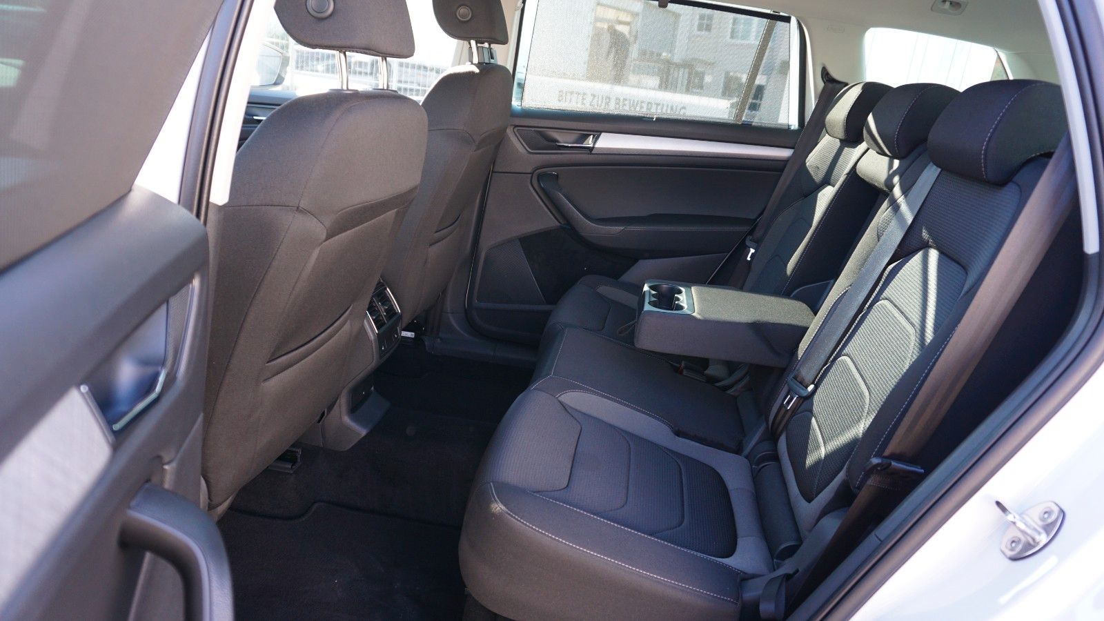 Fahrzeugabbildung SKODA Kodiaq Tour 4x4, LED,Navi,Kamera,SH,DAB,AHK