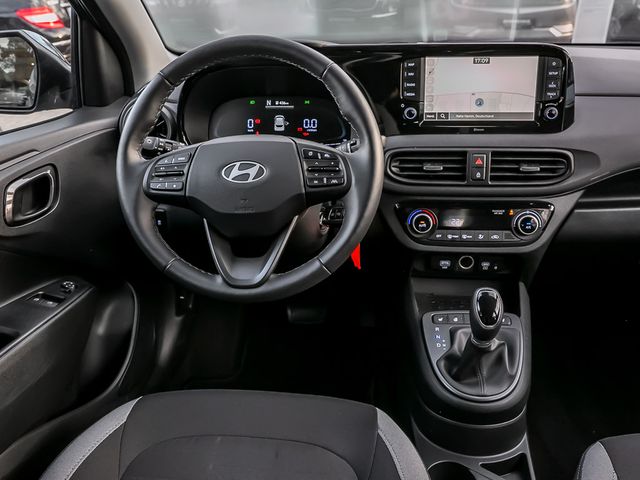 Hyundai i10 1.0 Trend Autom. Navi Kamera Spurhalteassi.