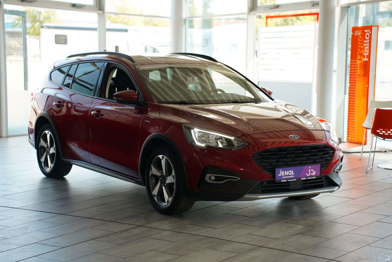 Fahrzeugabbildung Ford Focus Active*Winter P.*AHK schwenkb.*KEYFREE*NAV
