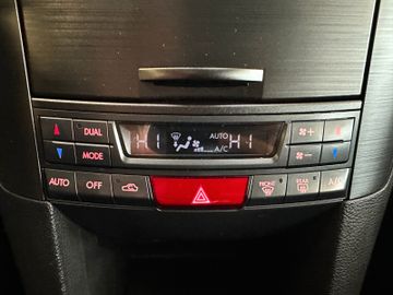 Subaru Legacy Lim. Sport *Kamera*Klima*SHZ*Xenon*Radio*