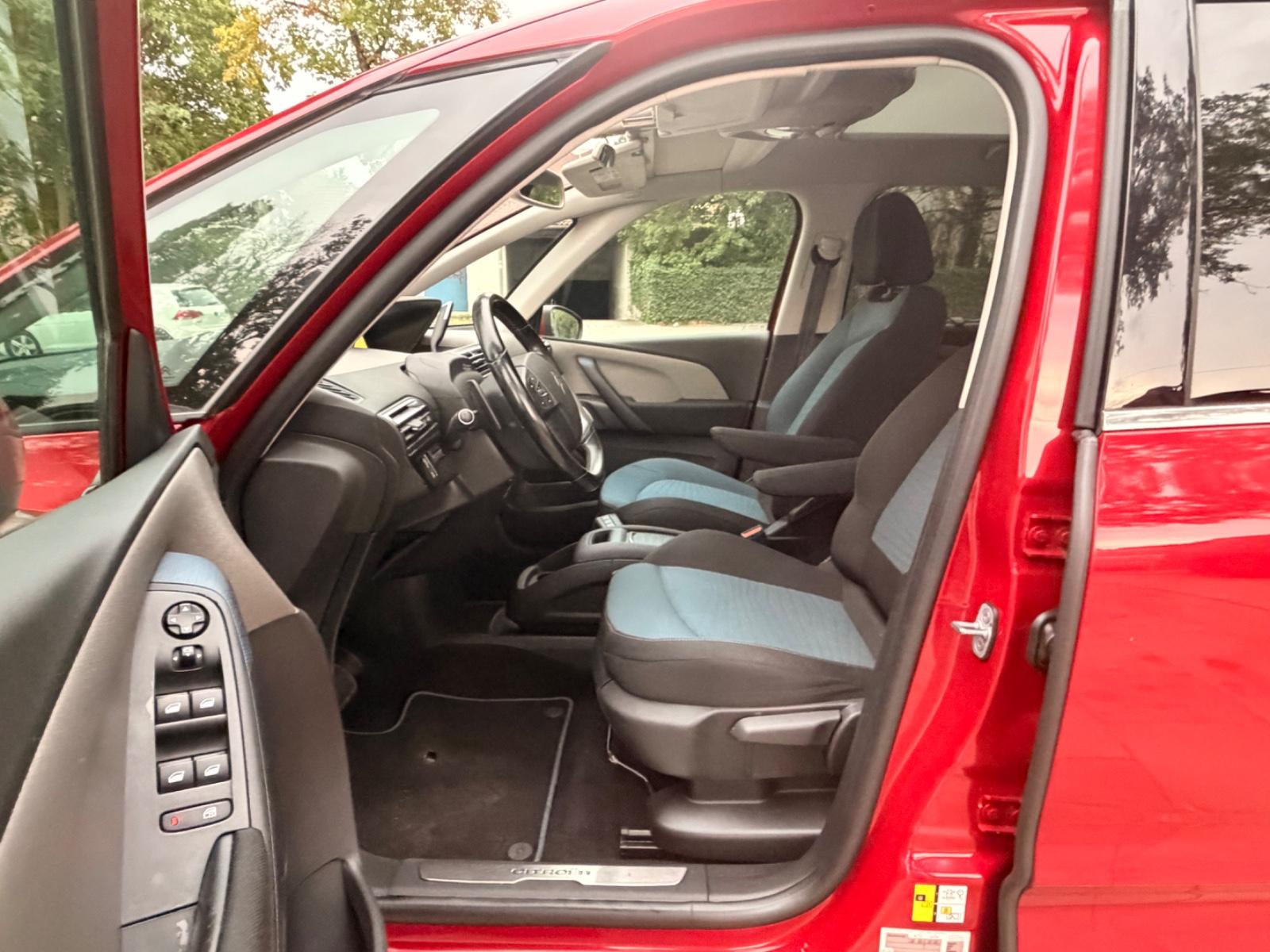 Citroën C4 Picasso Navi Massage Klima PDC Automatik Pano