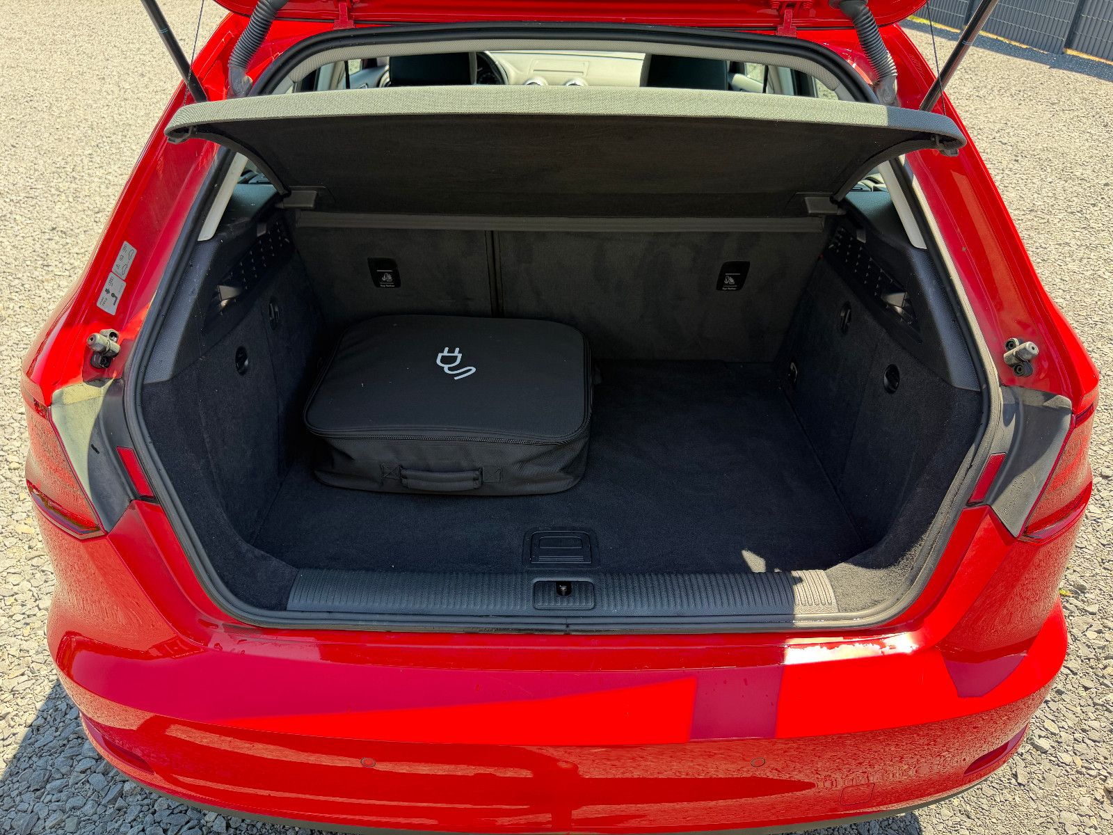 AUDI A3 Sportback e-tron NAVI/LED/KAMERA – Foto 12