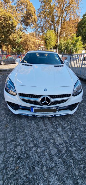 Image of Mercedes-Benz SLC 250
