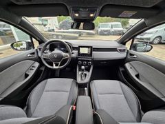 Fahrzeugabbildung Clio V Techno 1.6 E-TECH Hybrid 145 EU6e
