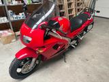 Honda VFR 750 - HONDA VFR 750