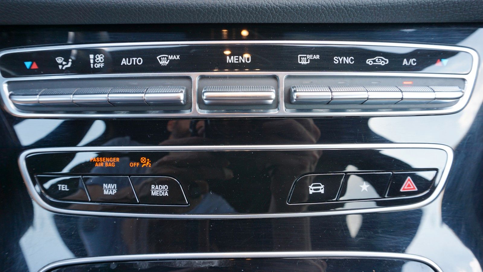 Fahrzeugabbildung Mercedes-Benz E 450 E T-Modell E 450 4Matic, AMG Line, Kamera