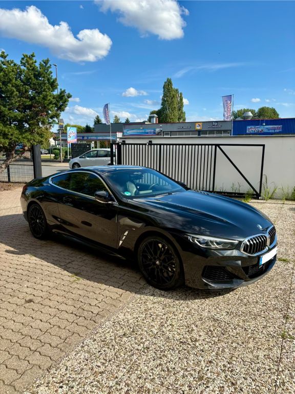 Image of BMW M850