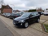 Volvo XC60 Momentum 2WD*NAVI*LEDER*PDC*WINTER-PAKET* - Volvo XC60 in Essen