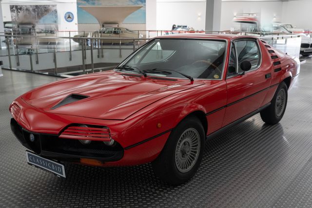 Alfa Romeo Montreal