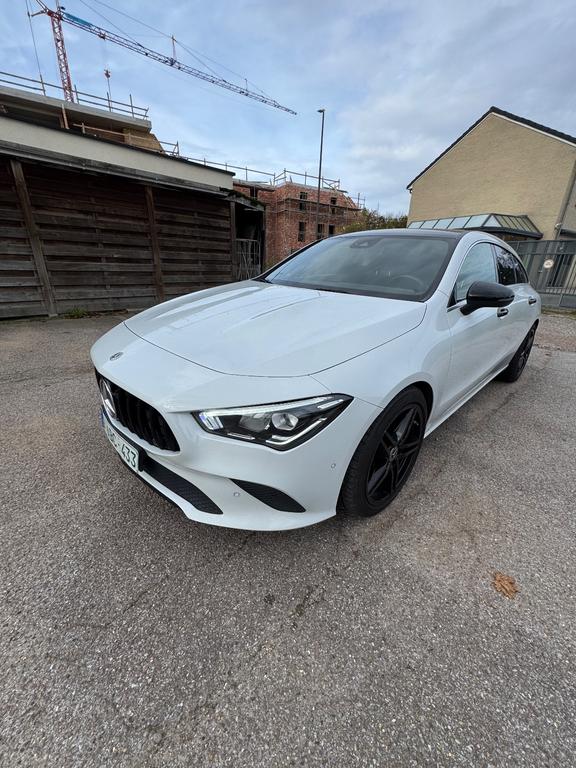 Mercedes-Benz CLA 200 Shooting Brake