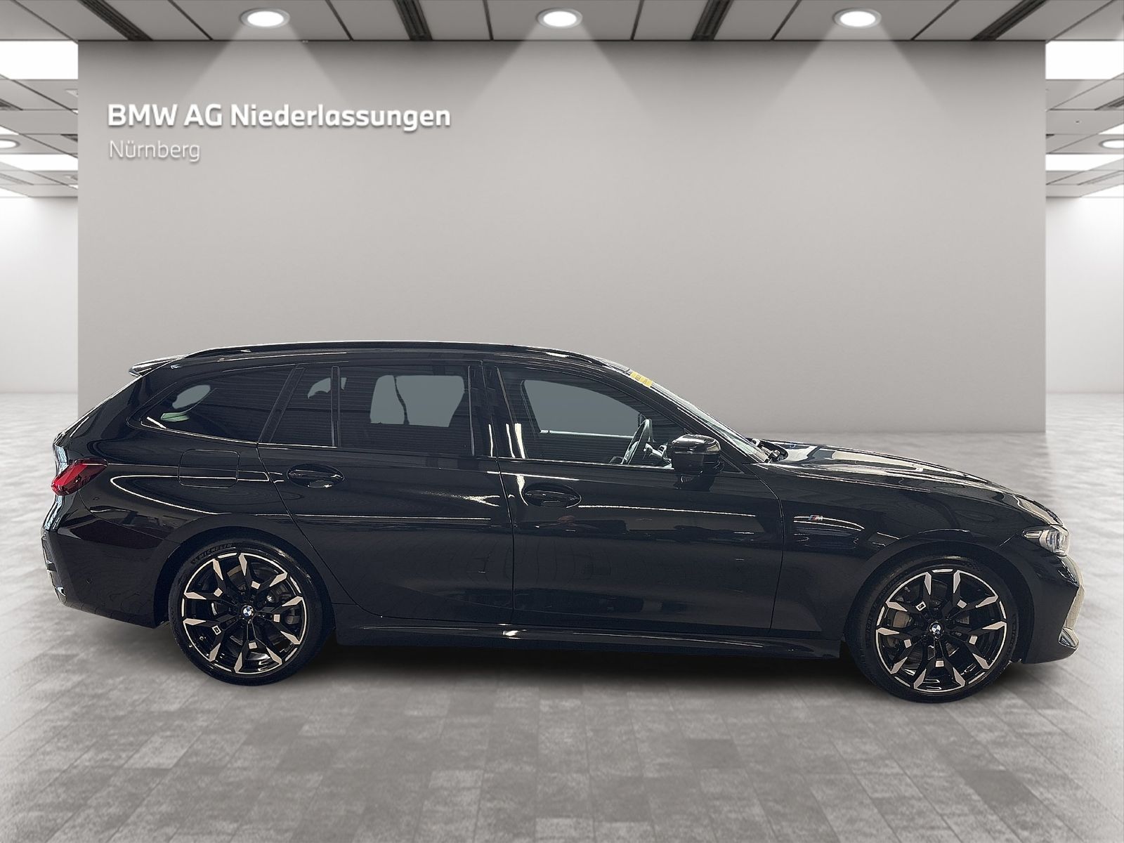 BMW 330 - Bild 2