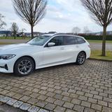 BMW 320d xDrive Touring Advantage / weiß metallic - : Weiß, Metallic