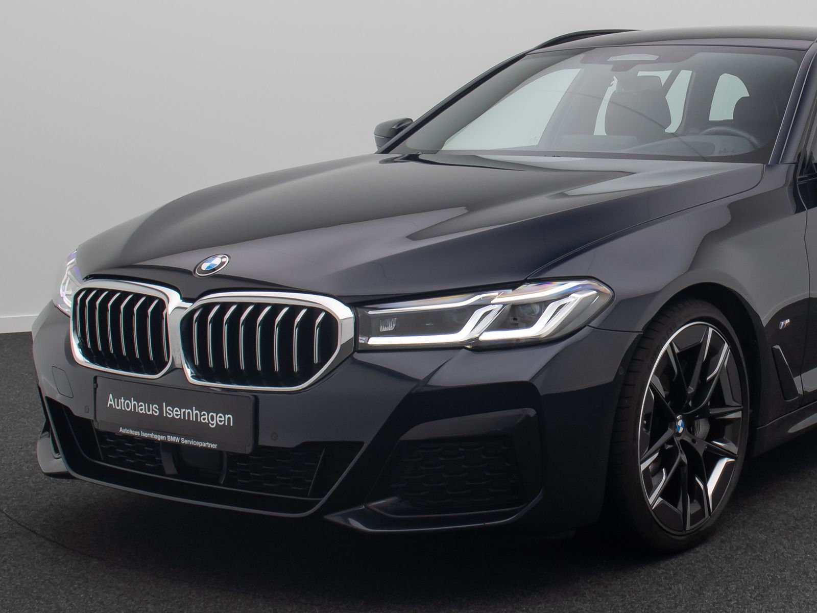 Fahrzeugabbildung BMW 540d xD M Sport Massage HUD Laser Belüftung 20"