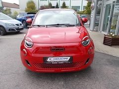 Fahrzeugabbildung Fiat 500 e RED Edition 42 kWh (118 PS)