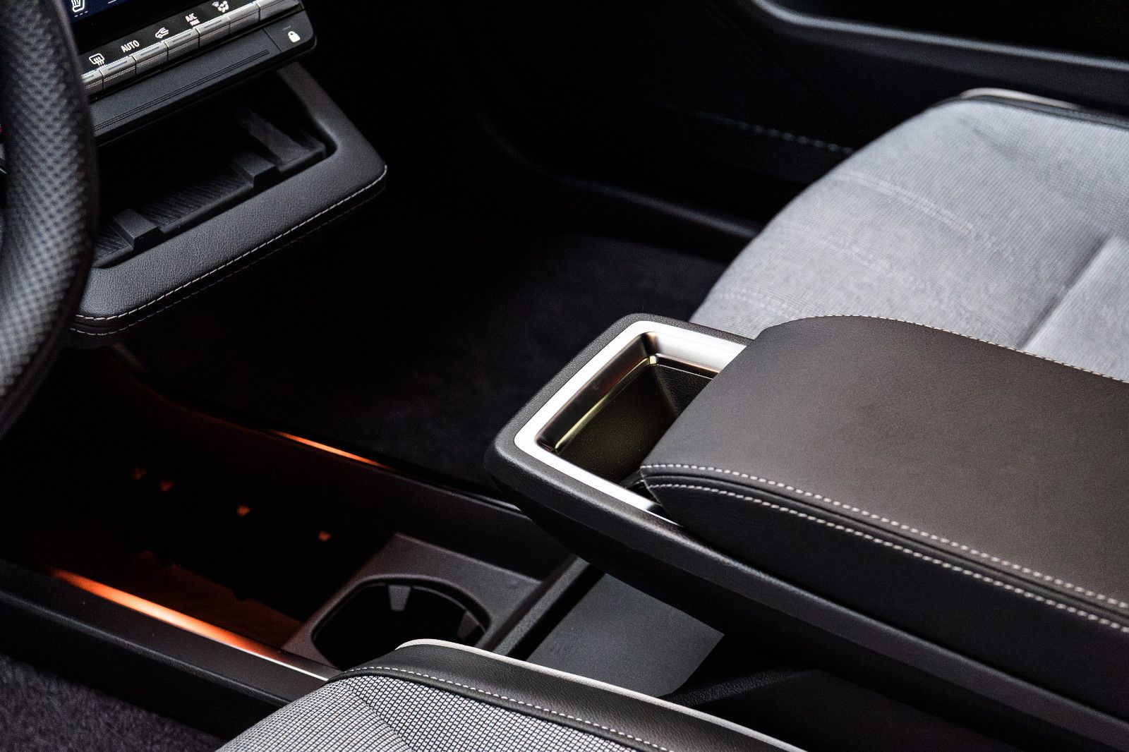 Fahrzeugabbildung Mitsubishi Eclipse Cross Diamant TOP *22KW Laden