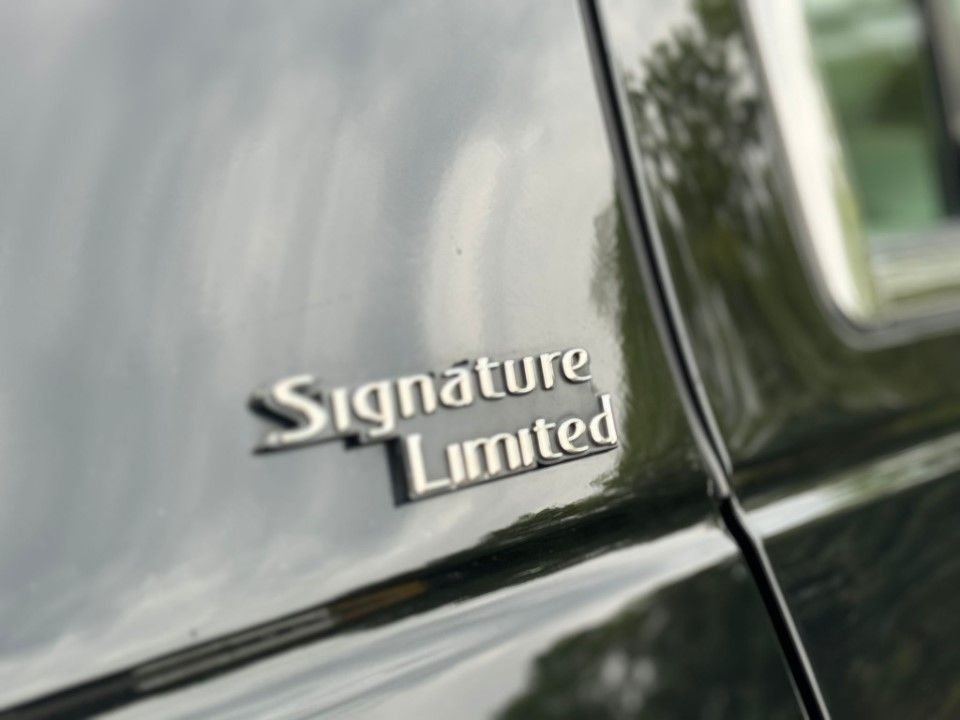 Fahrzeugabbildung Lincoln Town Car Signature Limited