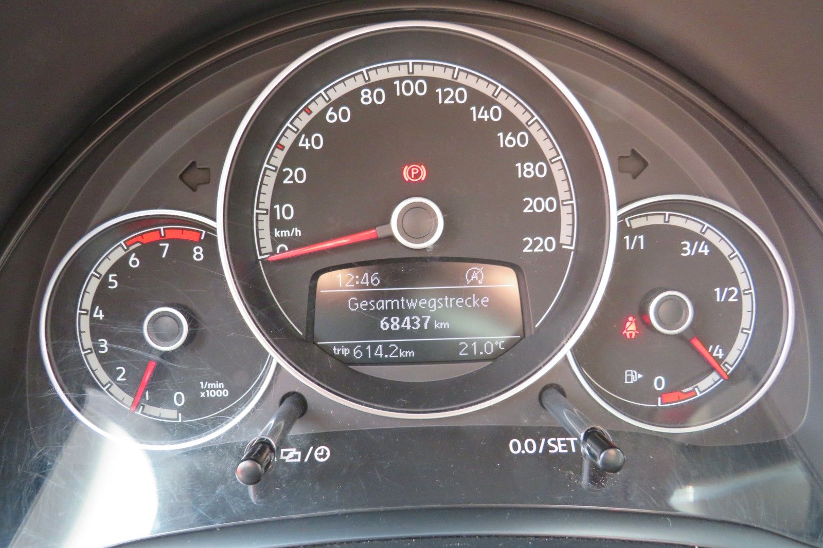 Fahrzeugabbildung Volkswagen up! 4T SITZH. GJ KLIMA TELVOR MAPS&MORE 1.HD