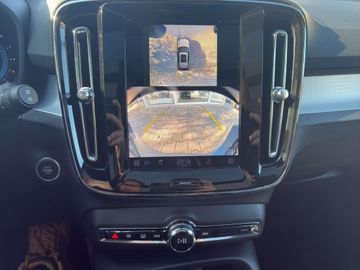 Volvo XC40 Plus Dark B4 Mild-Hybrid