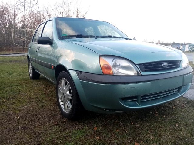 Ford Fiesta 1.25 :::  70Tkm  :::  Klima  :...