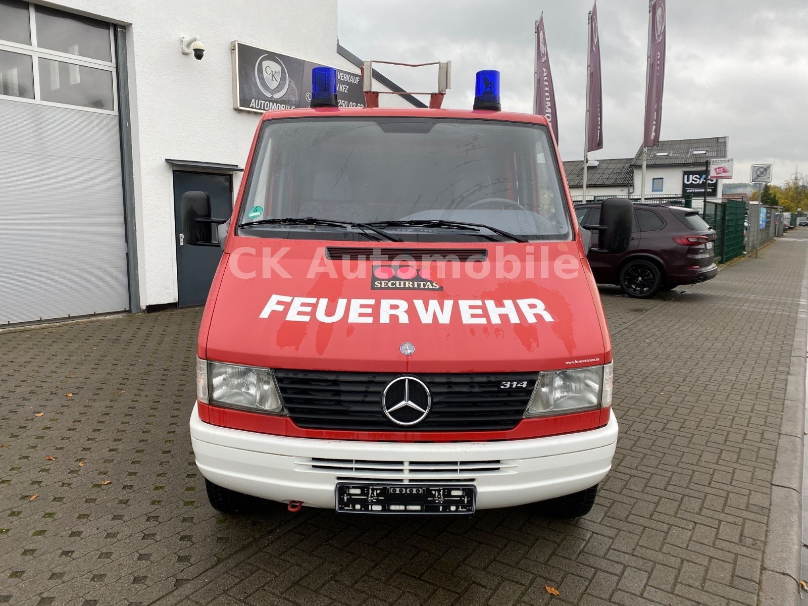 Fahrzeugabbildung Mercedes-Benz Sprinter 314 CDI Feuerwehr/5 Sitze/Sperre/2 Hand