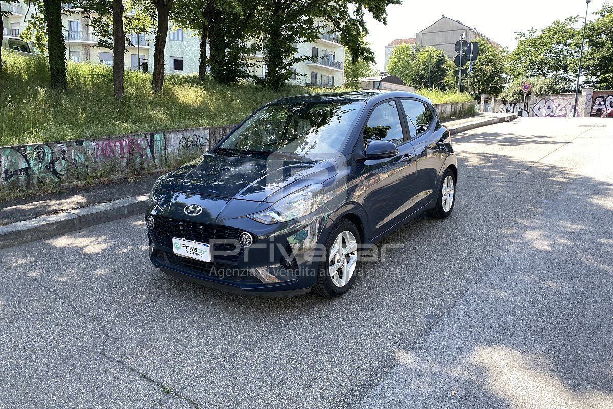 HYUNDAI i10
