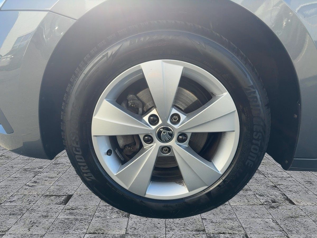 Skoda Octavia - Bild 8