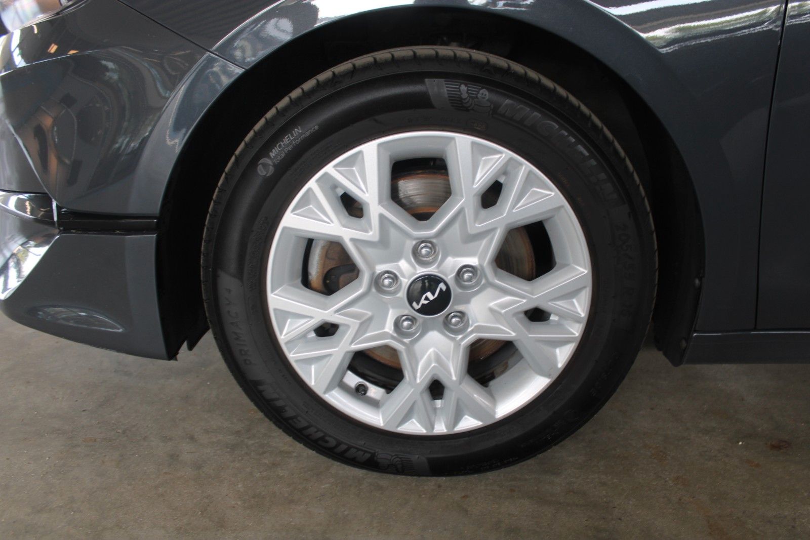 Fahrzeugabbildung Kia cee'd SW 1,5T Prestige Aut. SHZ LHZ ACC CAM uvm.