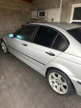 BMW e46 318i - BMW 318 aus 2000: 318i E46
