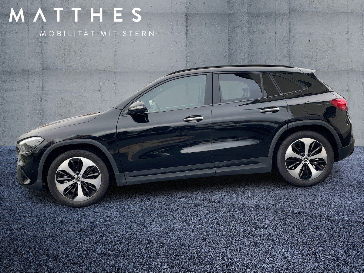 Fahrzeugabbildung Mercedes-Benz GLA 180 Night/Pano/360°/LED/19''