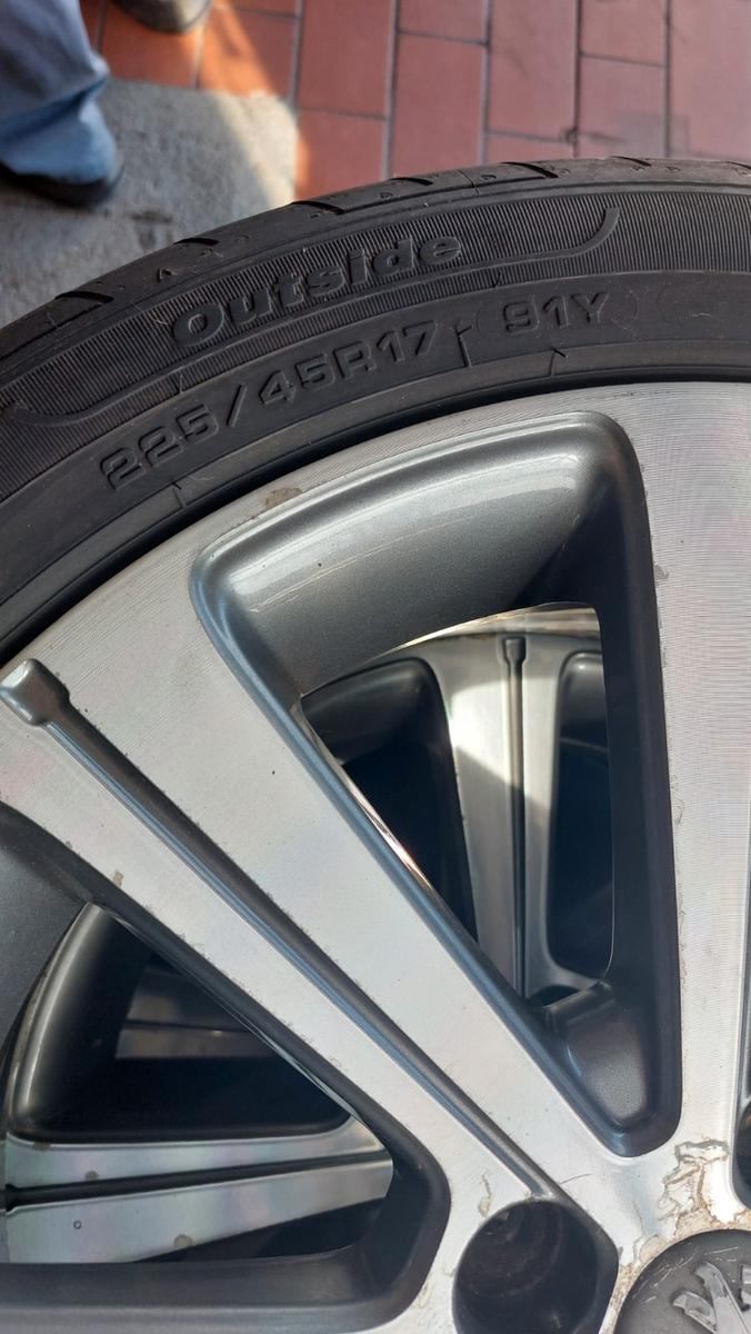 Peugeot 308 2013 — photo 8