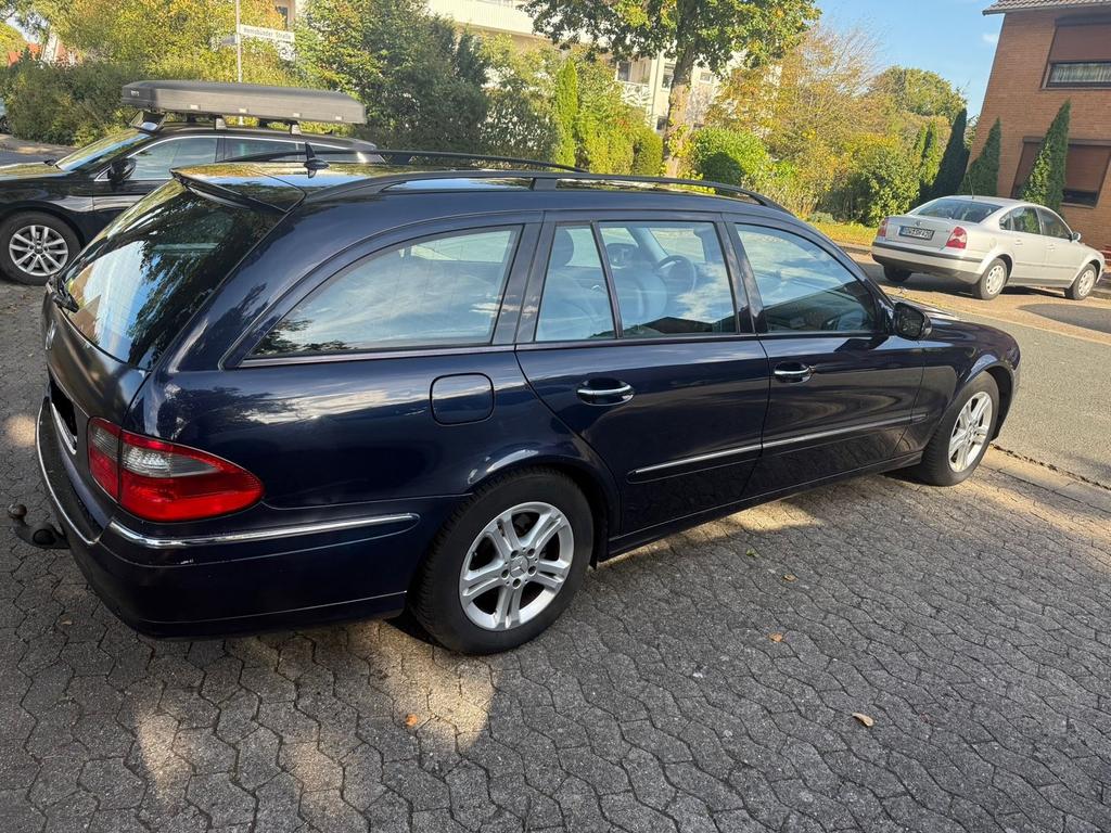 Mercedes-Benz E 320